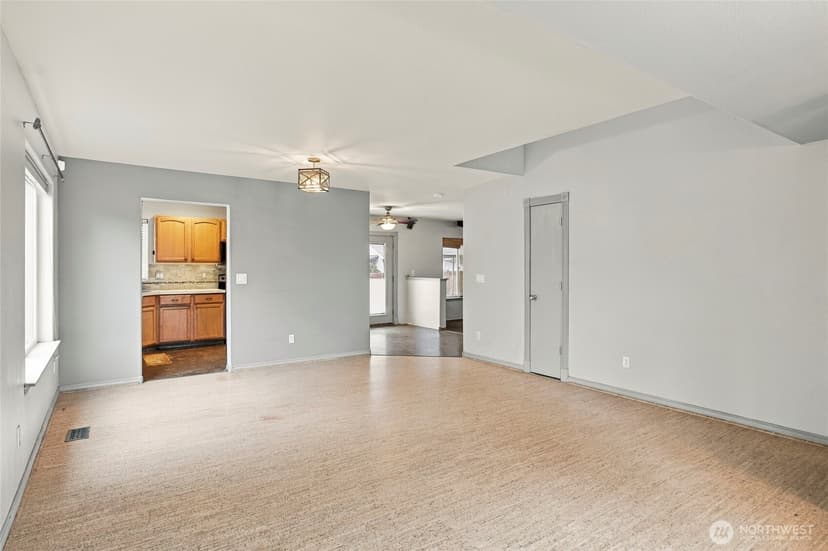 Property photo for 8325 186th Street Ct E, Puyallup photo 6