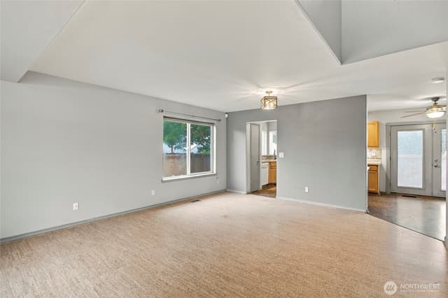 Property photo for 8325 186th Street Ct E, Puyallup photo 5