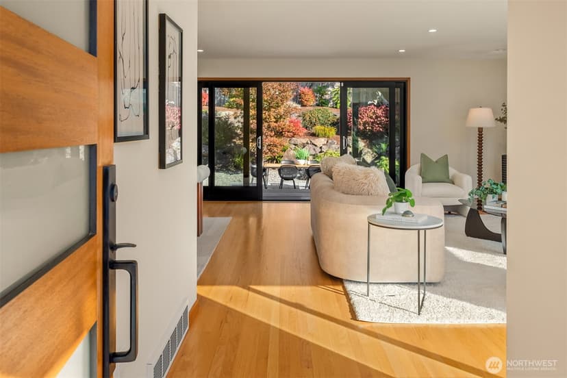 Property photo for 7728 46th Avenue SW, Seattle photo 3