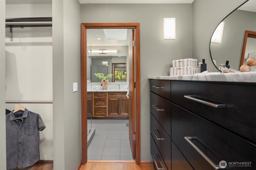 Property photo for 7728 46th Avenue SW, Seattle photo 16