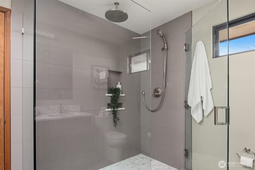 Property photo for 7728 46th Avenue SW, Seattle photo 19