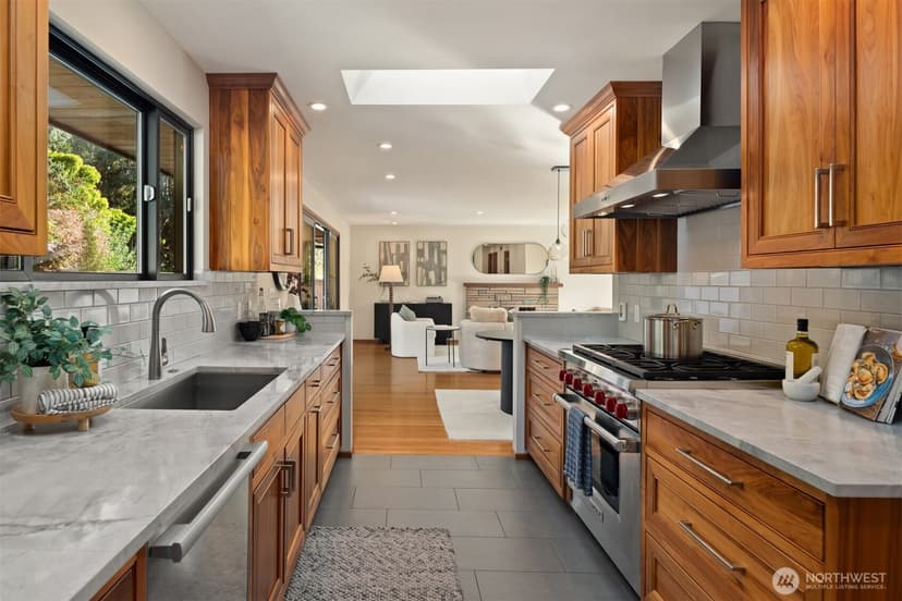 Property photo for 7728 46th Avenue SW, Seattle photo 13