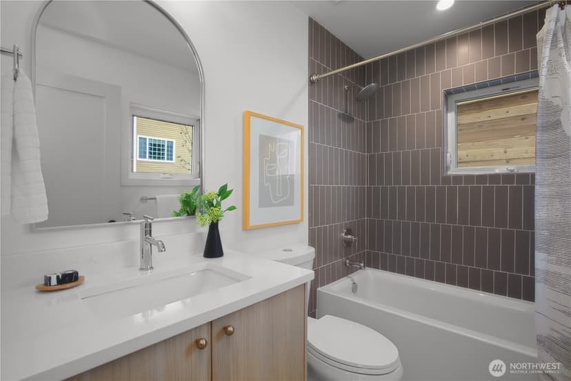 Property photo for 721 N 45th Street, Seattle photo 19
