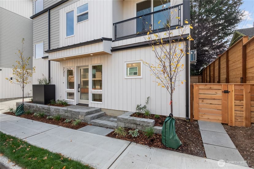 Property photo for 721 N 45th Street, Seattle photo 26