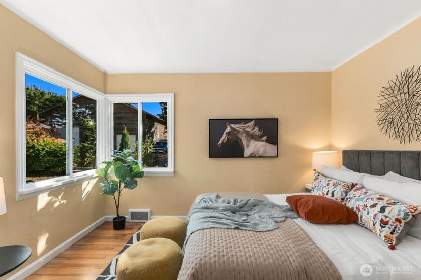Property photo for 10032 11th Avenue SW, Seattle photo 20