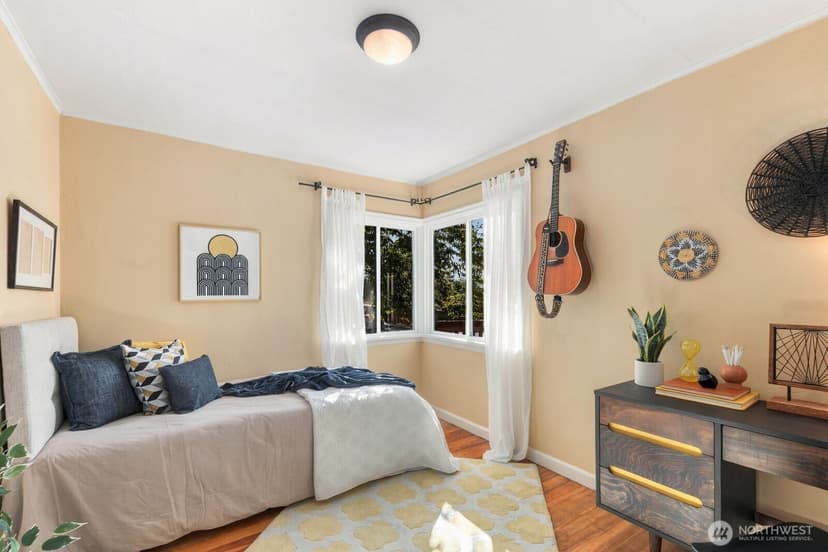 Property photo for 10032 11th Avenue SW, Seattle photo 15