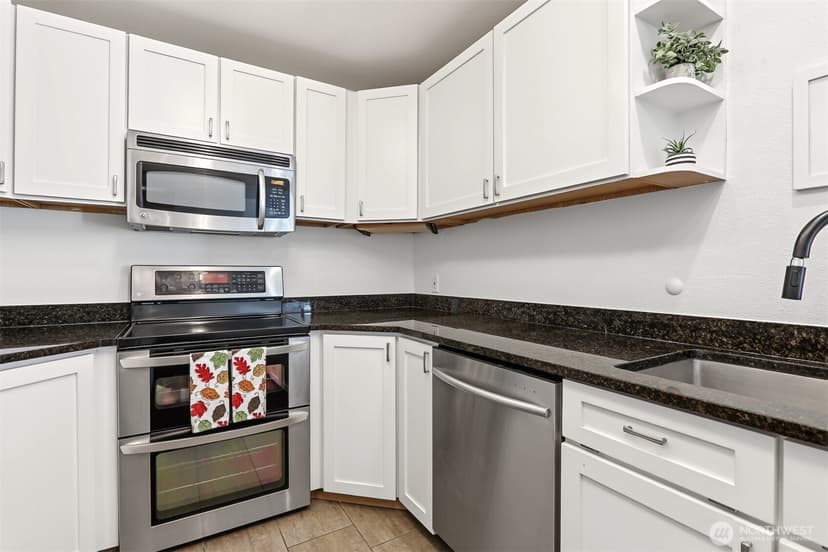 Property photo for 2040 13th Avenue W #11, Seattle photo 12