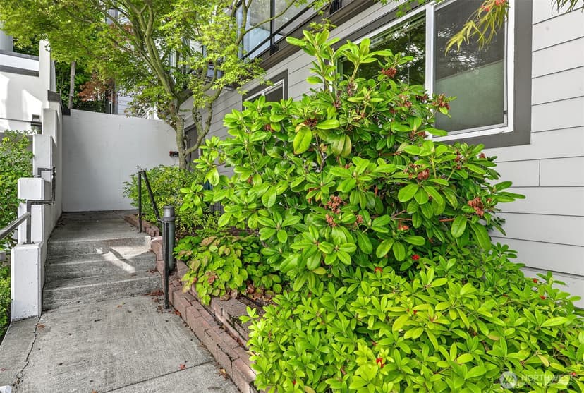 Property photo for 2040 13th Avenue W #11, Seattle photo 31