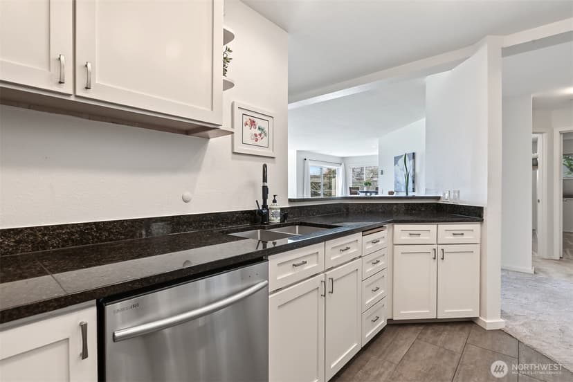 Property photo for 2040 13th Avenue W #11, Seattle photo 11