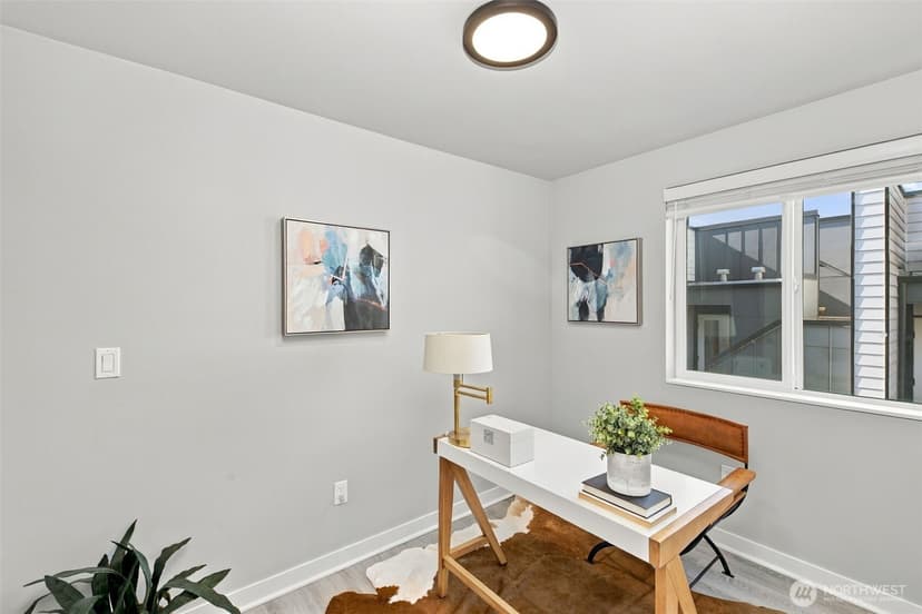 Property photo for 3843 Woodlawn Avenue N, Seattle photo 19