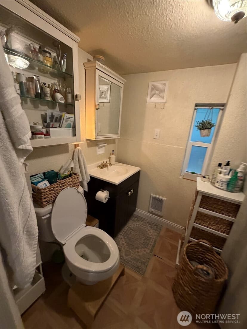 Property photo for 3852 Courtland Place S, Seattle photo 27