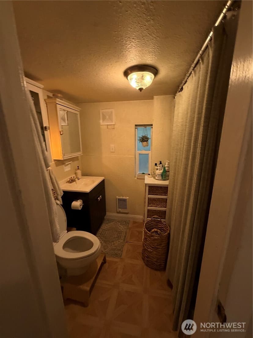 Property photo for 3852 Courtland Place S, Seattle photo 28