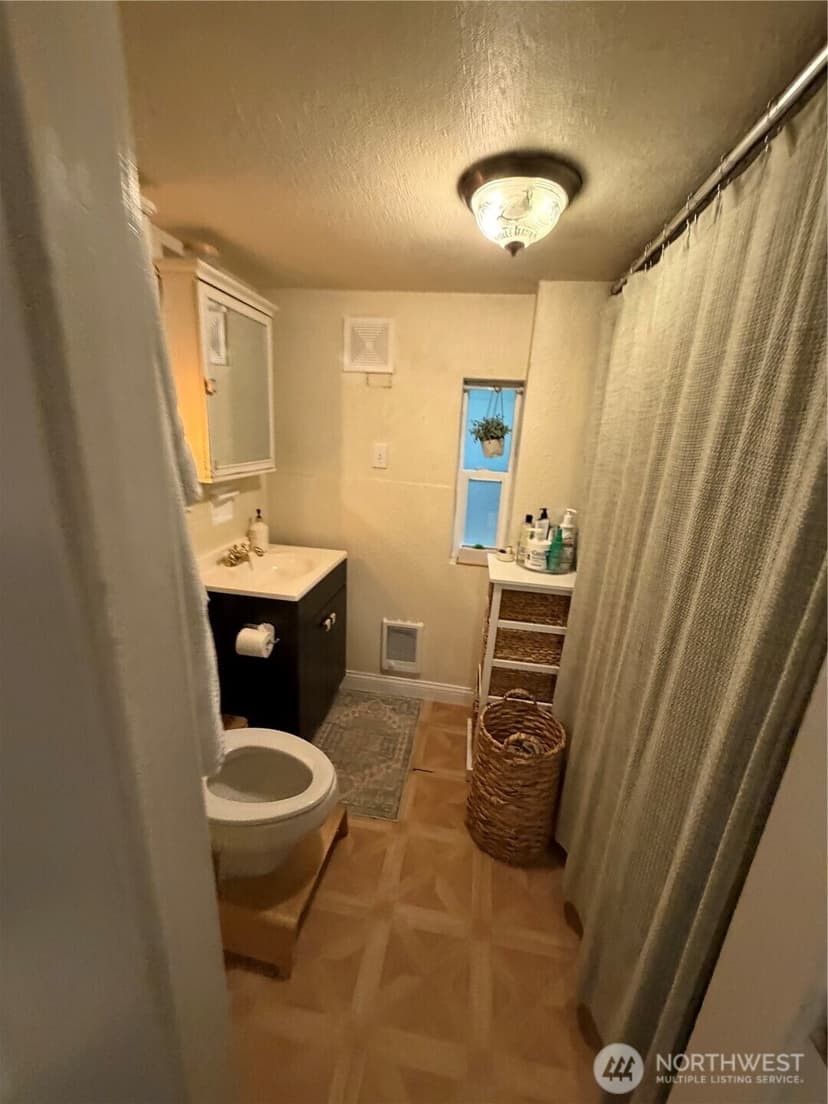 Property photo for 3852 Courtland Place S, Seattle photo 26