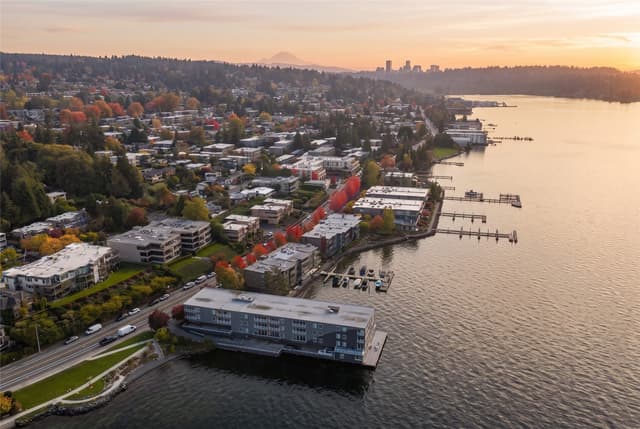 Property photo for 733 Lake Street S #1-A, Kirkland photo 3
