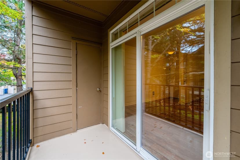 Property photo for 18930 Bothell Everett Highway #E203, Bothell photo 28