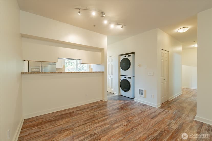 Property photo for 18930 Bothell Everett Highway #E203, Bothell photo 13