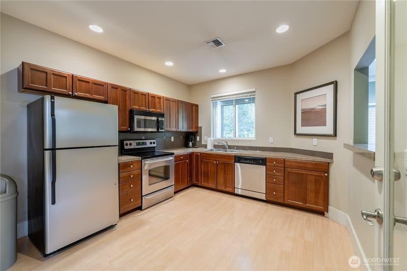 Property photo for 18930 Bothell Everett Highway #E203, Bothell photo 34
