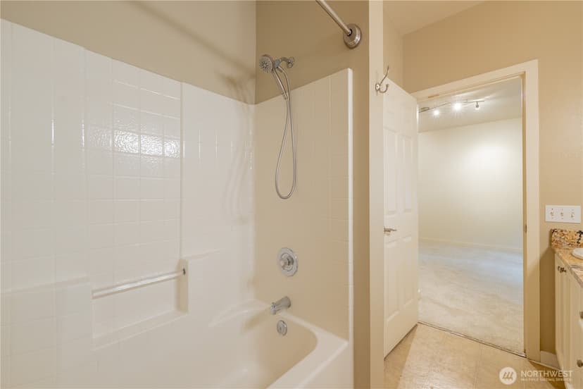 Property photo for 18930 Bothell Everett Highway #E203, Bothell photo 26
