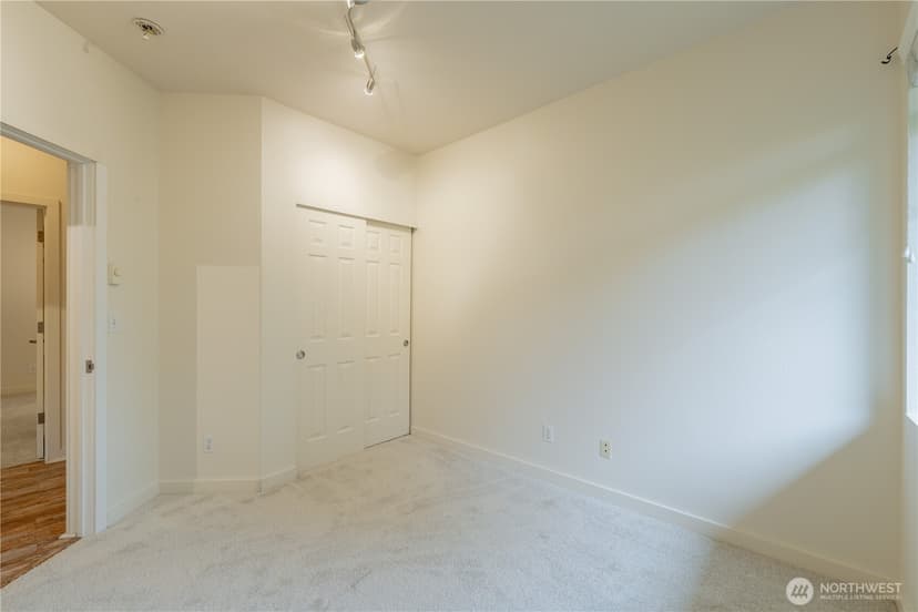 Property photo for 18930 Bothell Everett Highway #E203, Bothell photo 17