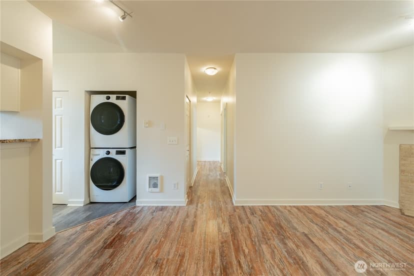 Property photo for 18930 Bothell Everett Highway #E203, Bothell photo 14