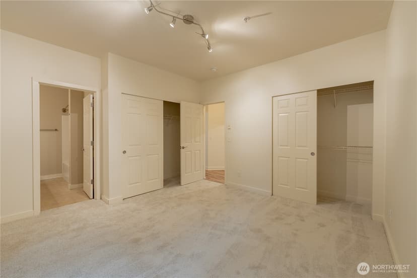 Property photo for 18930 Bothell Everett Highway #E203, Bothell photo 23