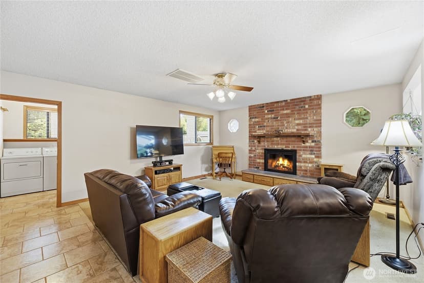 Property photo for 6016 82nd Street Ct E, Puyallup photo 15