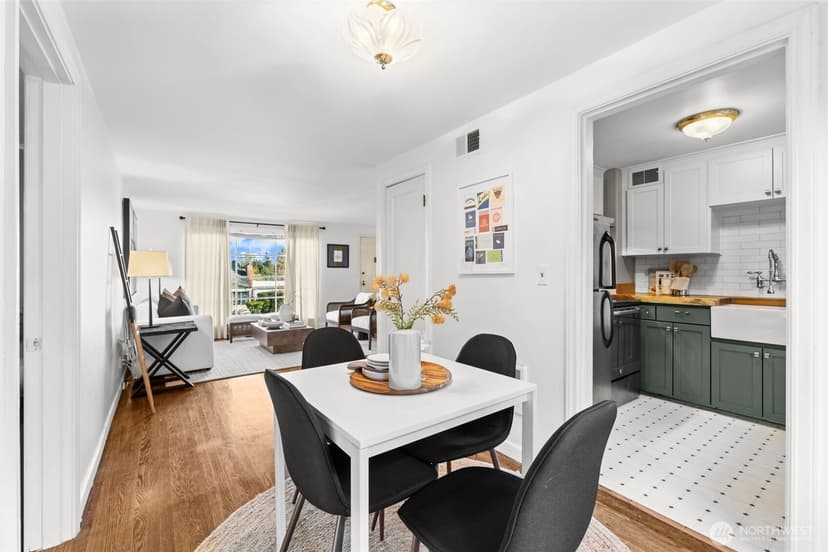 Property photo for 6251 37th Avenue NE, Seattle photo 9