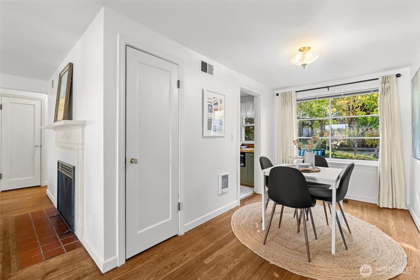 Property photo for 6251 37th Avenue NE, Seattle photo 8