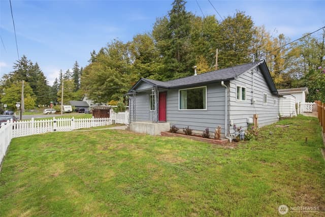 Property photo for 1534 Corbet Drive NW, Bremerton photo 4