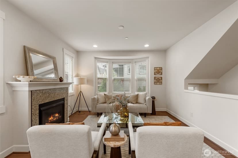 Property photo for 1321 Greenwich Walk NE, Issaquah photo 5
