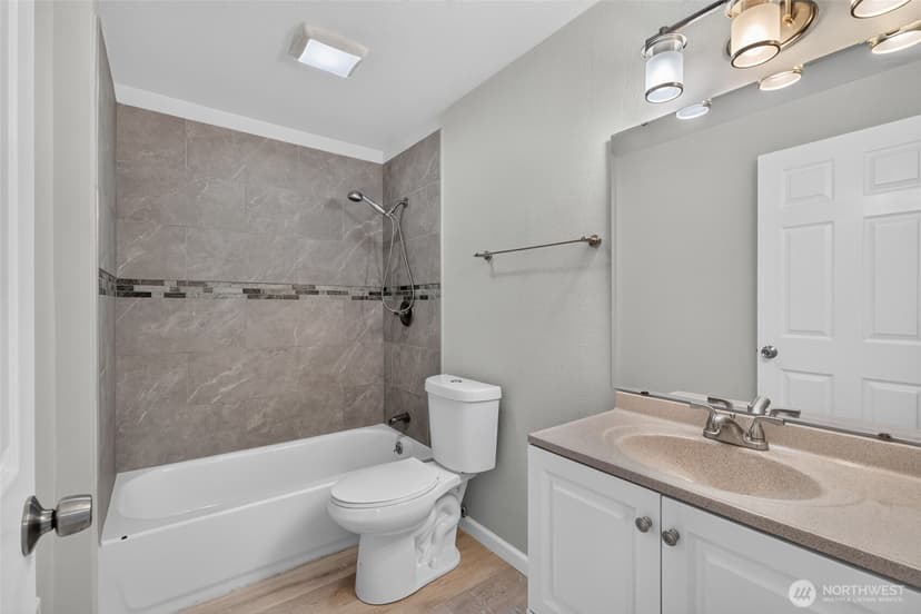 Property photo for 10410 12th Avenue Ct S, Parkland photo 27