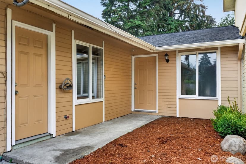 Property photo for 10410 12th Avenue Ct S, Parkland