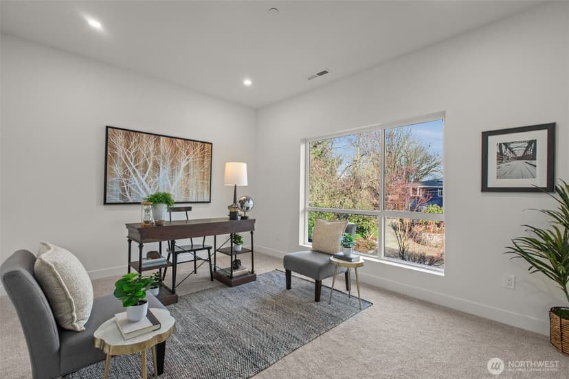 Property photo for 15815 47th Avenue S, Tukwila photo 18