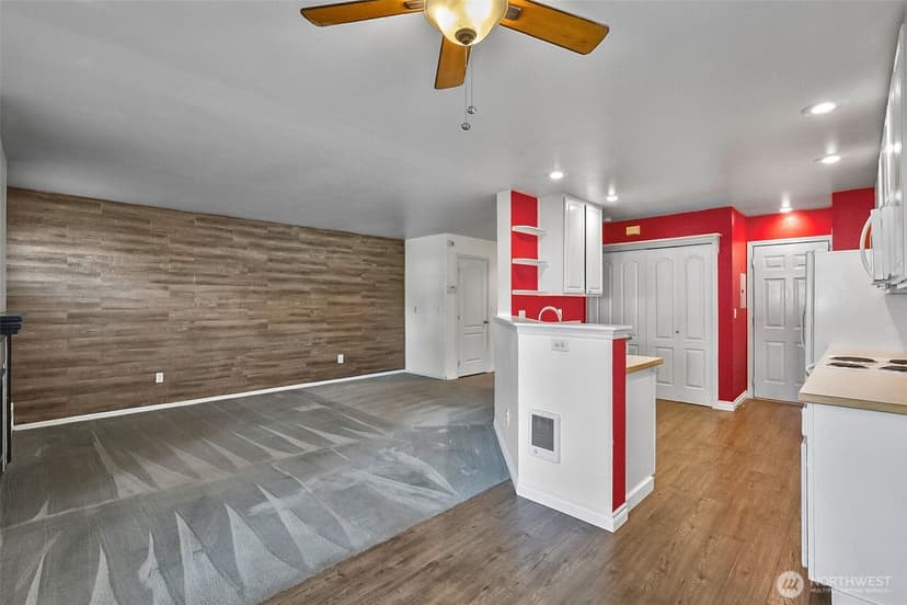 Property photo for 10030 Holly Drive #101, Everett photo 17
