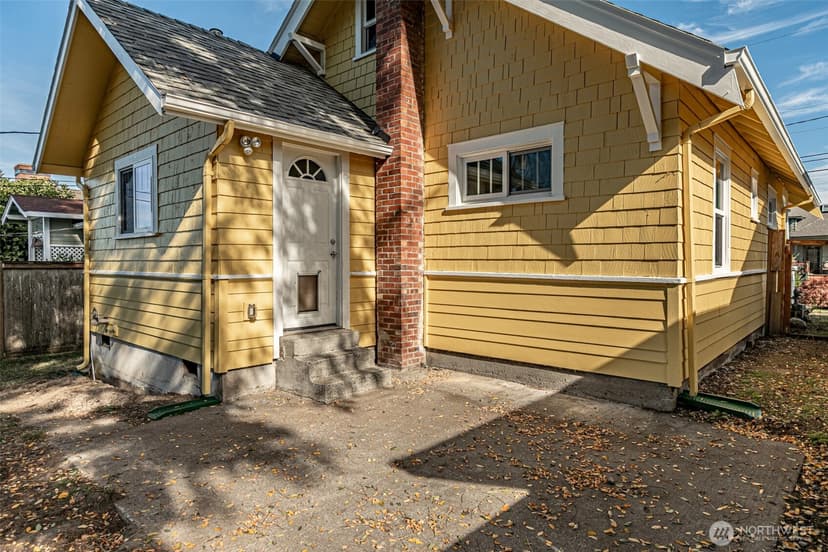 Property photo for 3916 N Gove Street, Tacoma photo 9