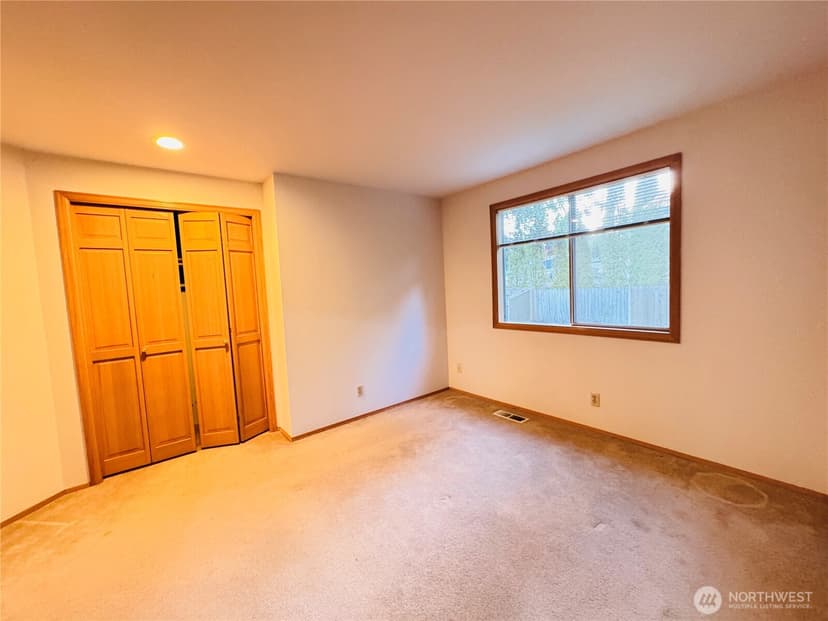 Property photo for 15215 92nd Place NE, Bothell photo 8