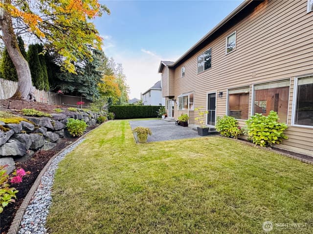 Property photo for 15215 92nd Place NE, Bothell photo 3