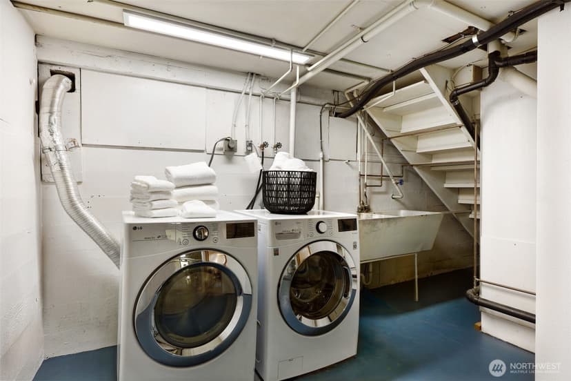 Property photo for 413 Lynn Street, Seattle photo 27