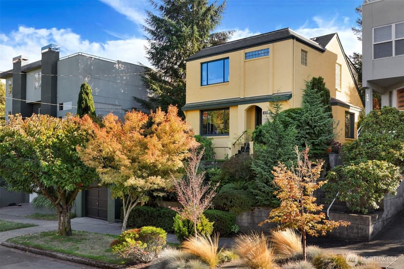 Property photo for 413 Lynn Street, Seattle