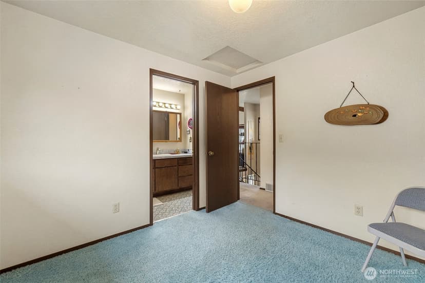 Property photo for 625 Sunnyside Boulevard, Lake Stevens photo 13