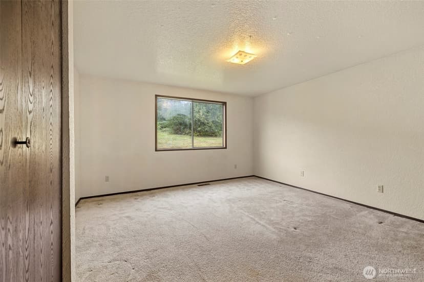 Property photo for 625 Sunnyside Boulevard, Lake Stevens photo 7