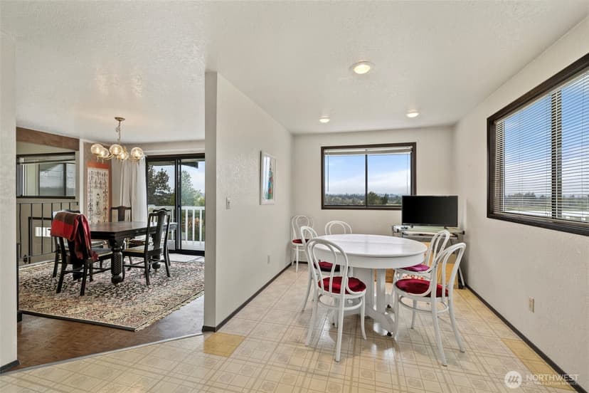 Property photo for 625 Sunnyside Boulevard, Lake Stevens photo 25