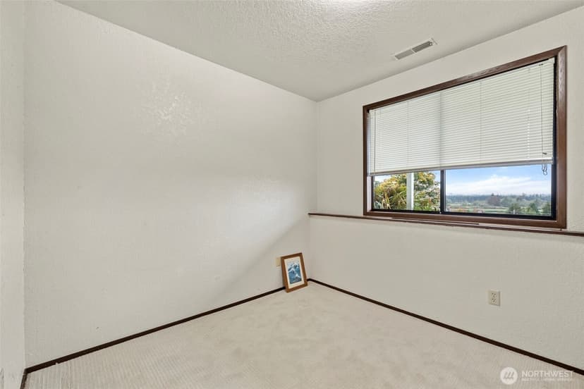 Property photo for 625 Sunnyside Boulevard, Lake Stevens photo 18