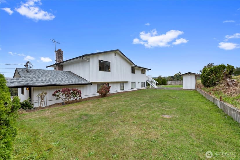 Property photo for 625 Sunnyside Boulevard, Lake Stevens photo 33