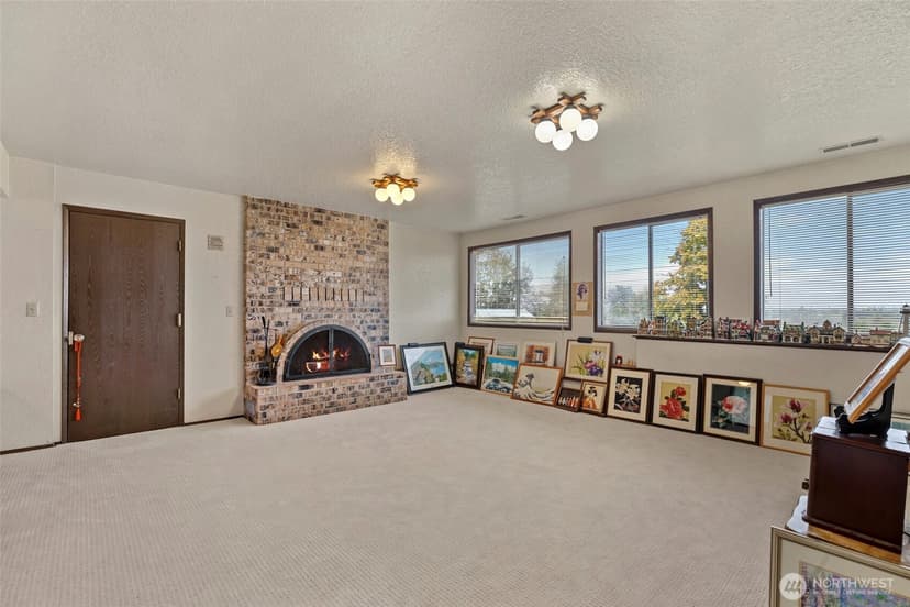 Property photo for 625 Sunnyside Boulevard, Lake Stevens photo 14
