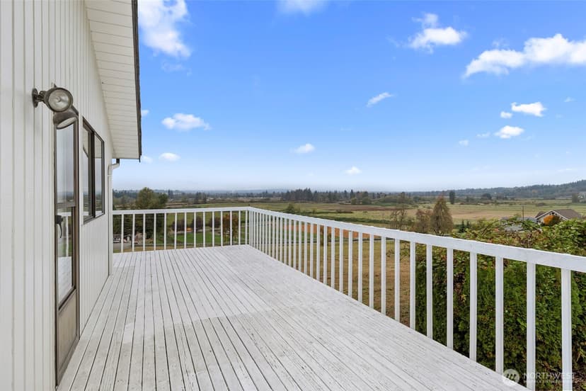 Property photo for 625 Sunnyside Boulevard, Lake Stevens photo 28