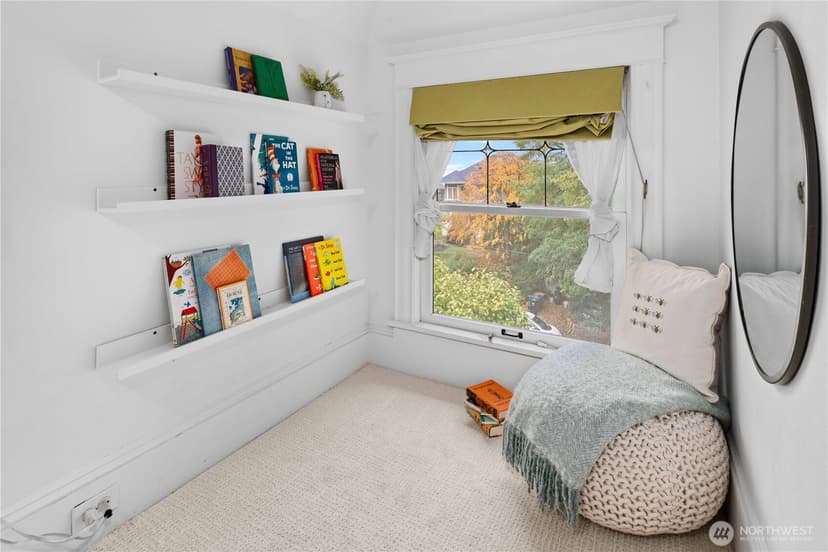 Property photo for 1824 8th Avenue W, Seattle photo 20