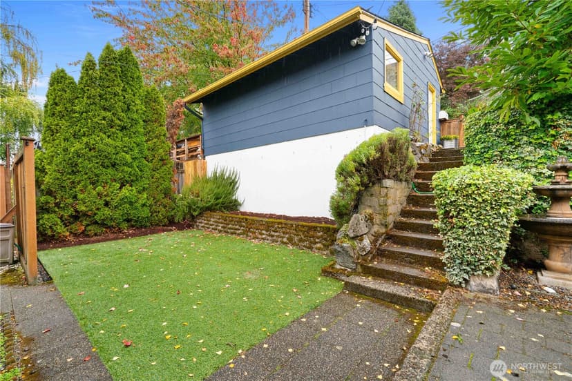Property photo for 1824 8th Avenue W, Seattle photo 31
