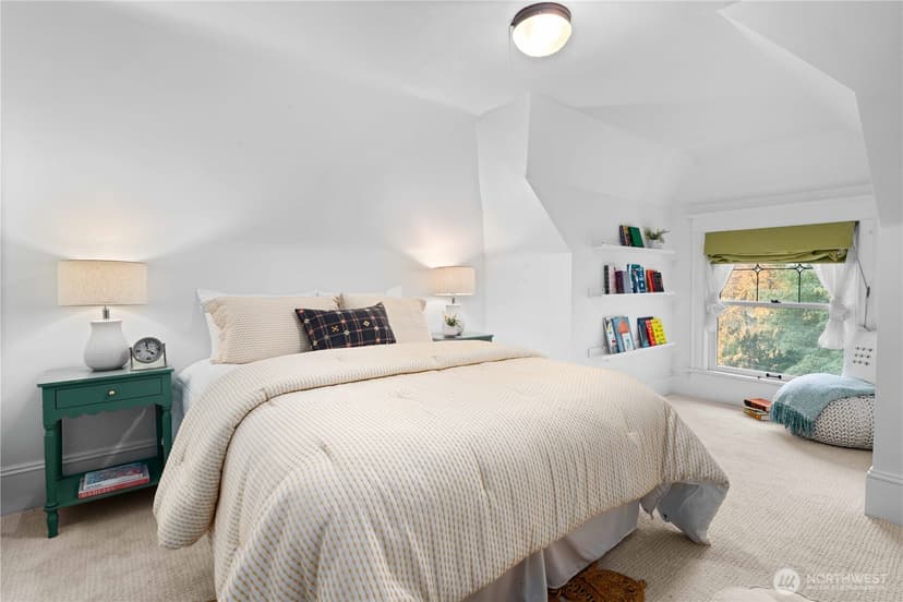 Property photo for 1824 8th Avenue W, Seattle photo 19