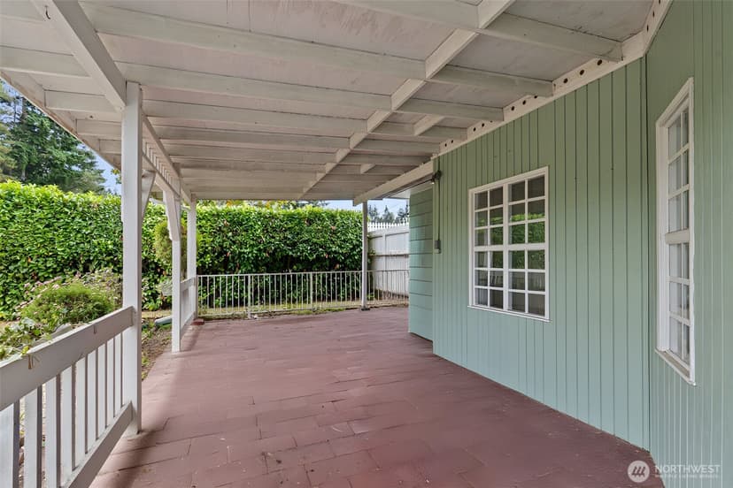 Property photo for 630 N Constitution Avenue, Bremerton photo 28